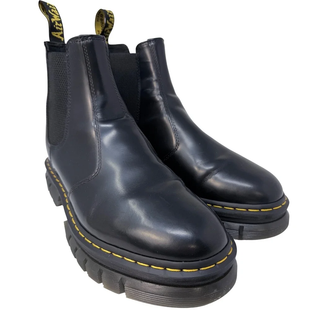 Dr. Martens Rikard Chelsea Boots Black Smooth Leather Platform Mens 11 LA004